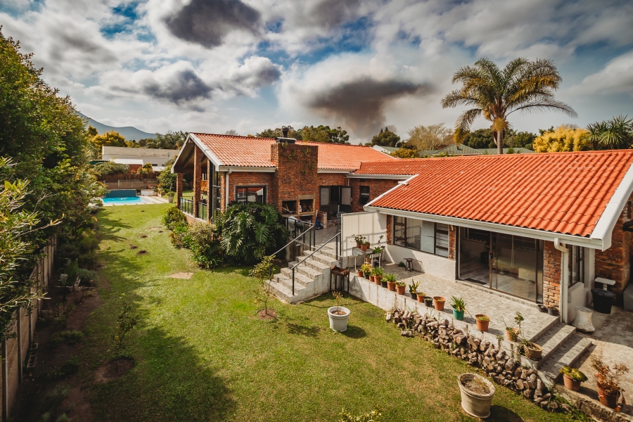 6 Bedroom Property for Sale in Camphersdrift Western Cape